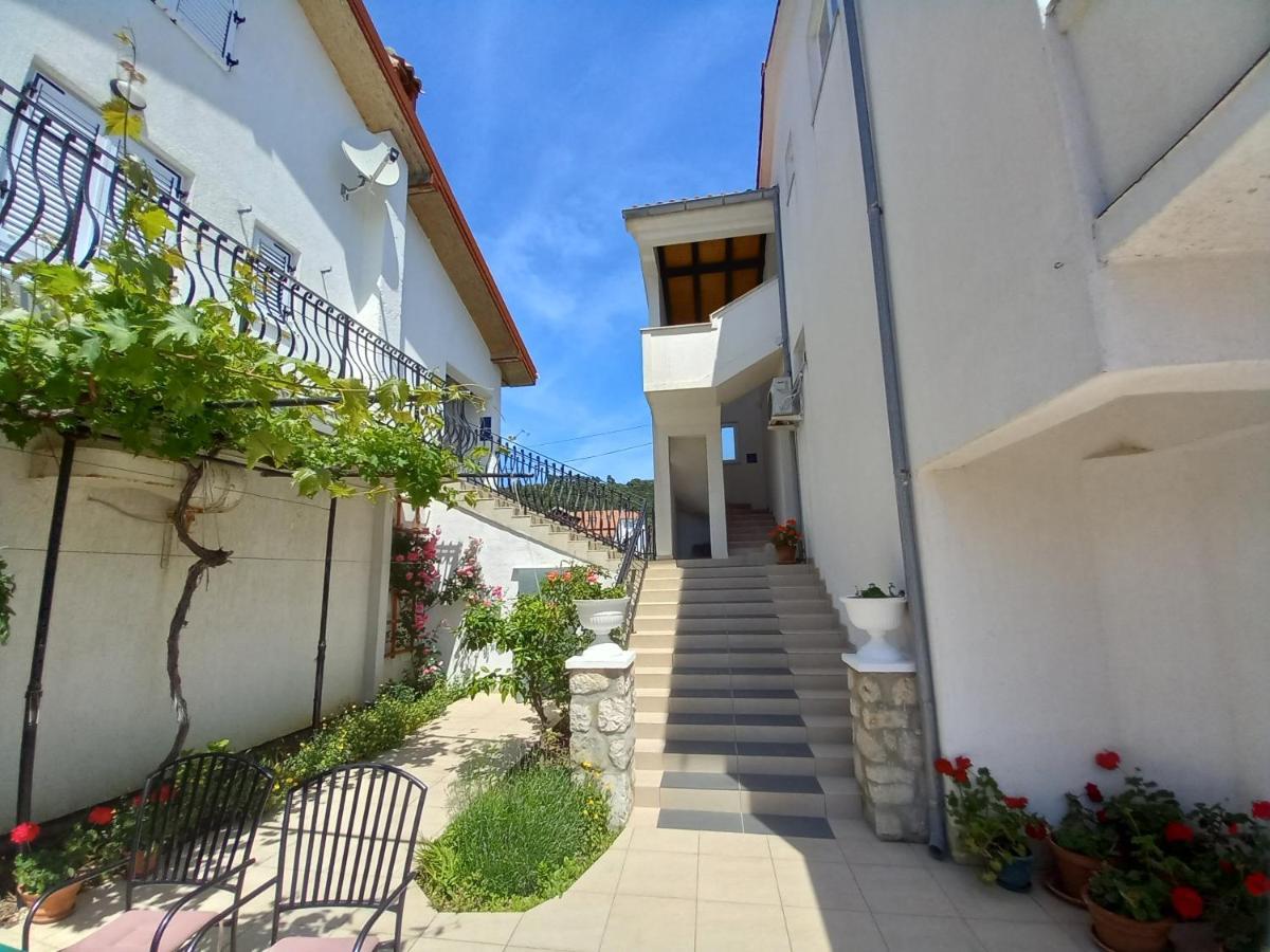 Apartment Preka Palit 外观 照片